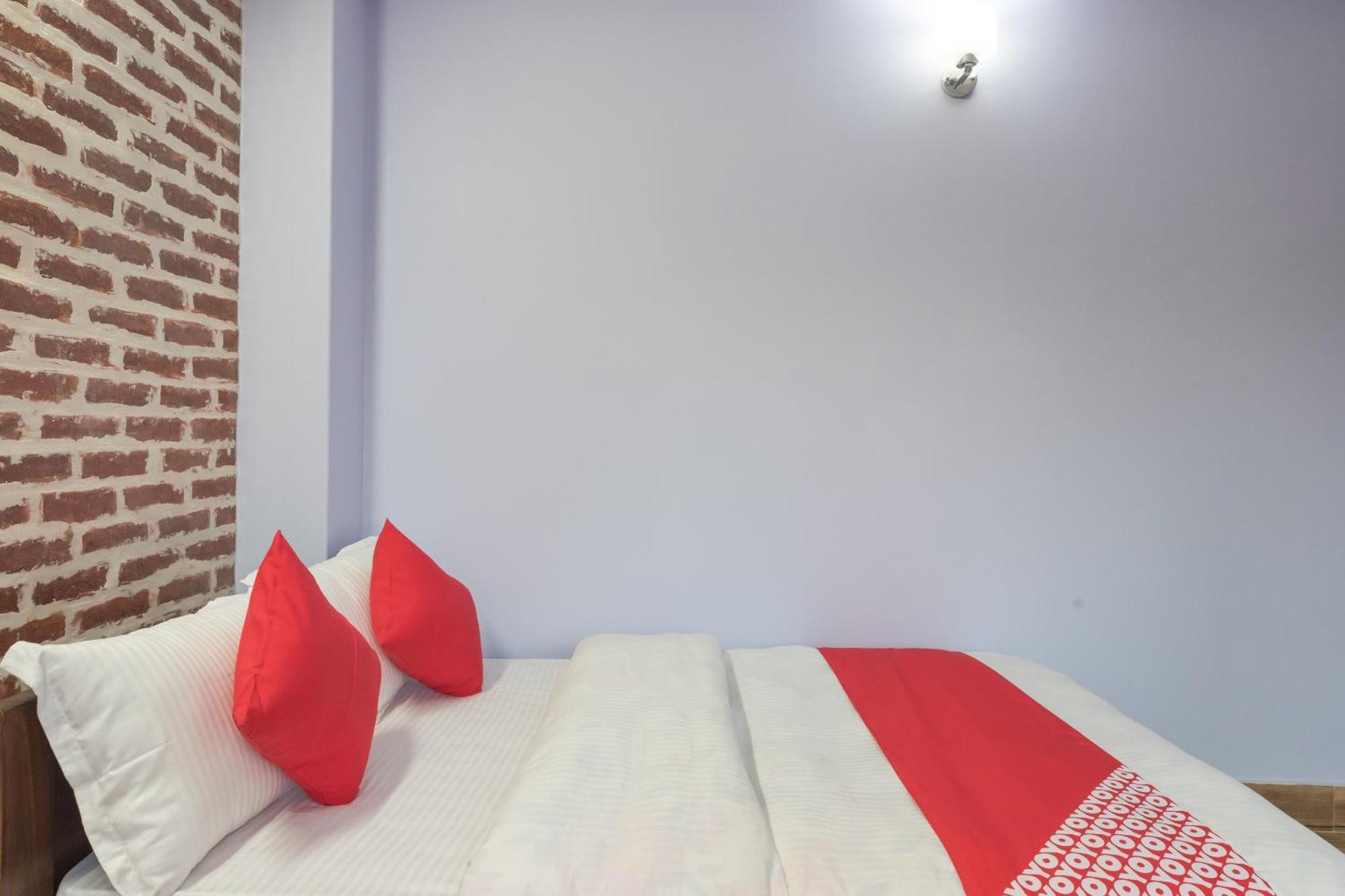 Oyo 729 Hotel Era Balaju エクステリア 写真