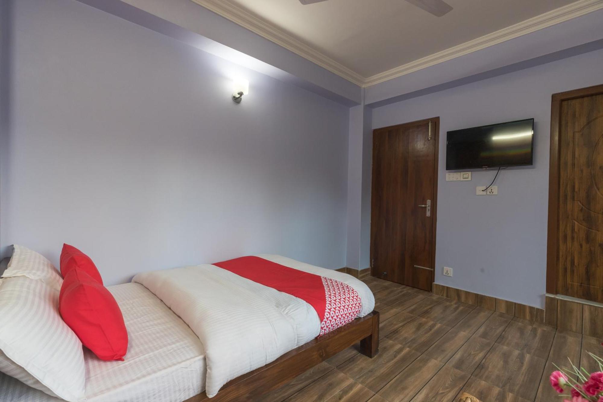 Oyo 729 Hotel Era Balaju エクステリア 写真